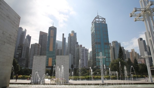 IPO市场回暖，香港迎外籍专才回流潮