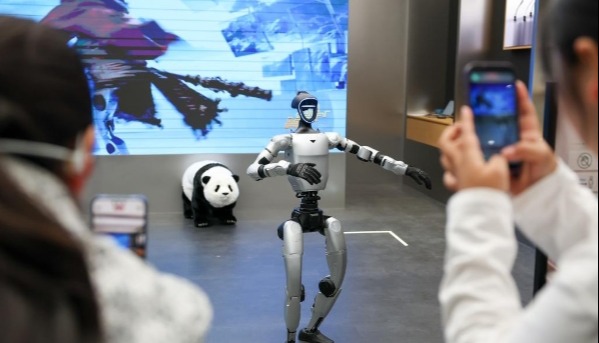 中国“人形机器人第一股”即将上市 迈入商业化验证期