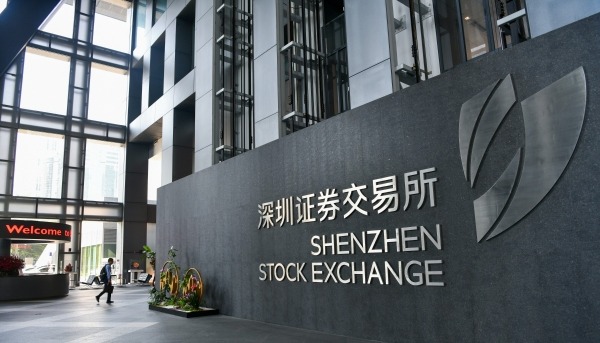 外资调仓路径明晰：撤离高估值，转战隐形冠军
