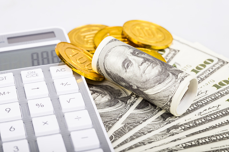 黄金、白银大跳水！抄底还是离场？分析师这样说